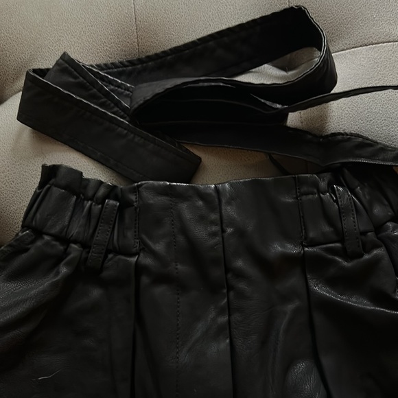 NWT Faux Leather Belted Shorts - Picture 5 of 8